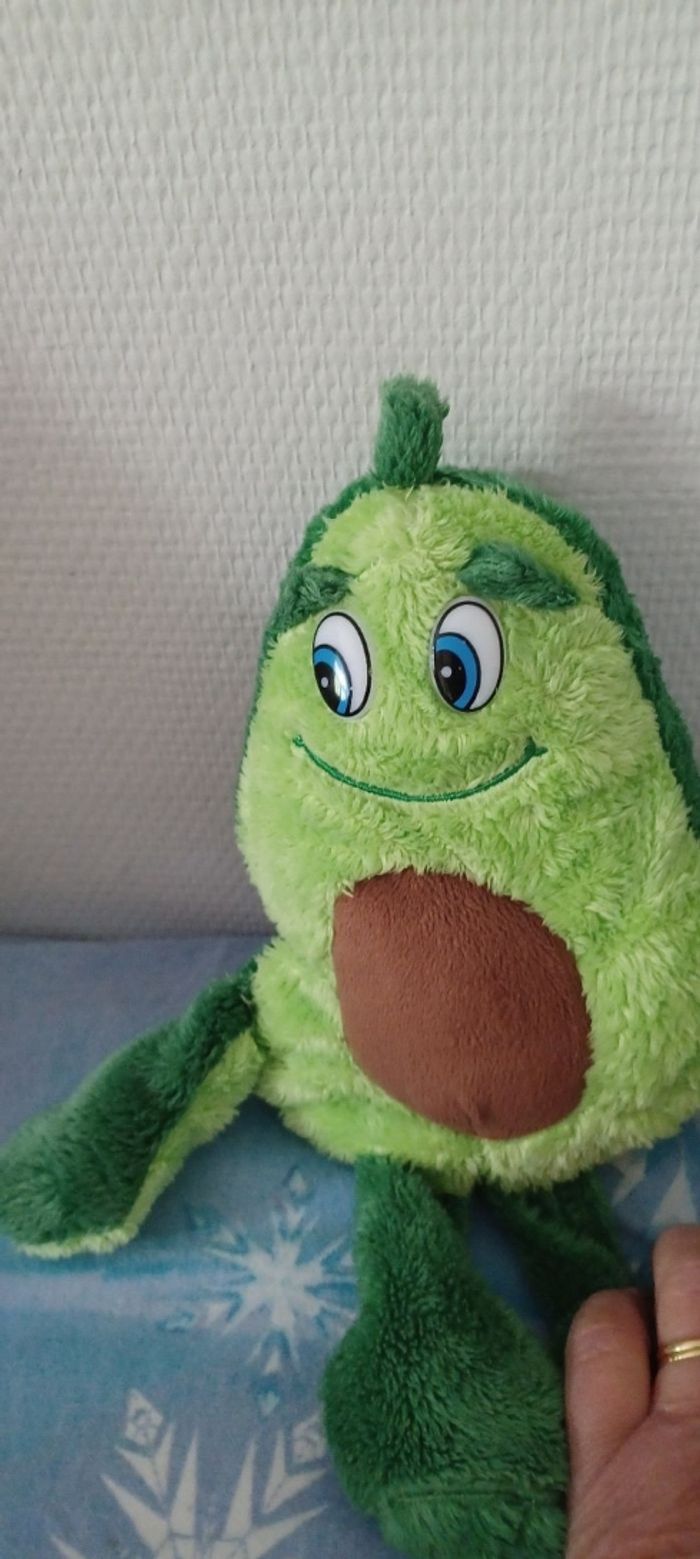 Très jolie petite peluche avocat - photo numéro 8