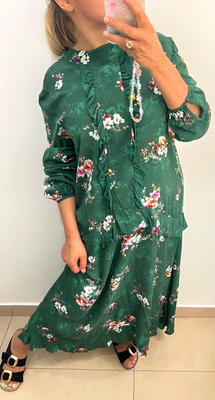 🌿Robe longue à fleurs avec volant Taille M - photo numéro 4