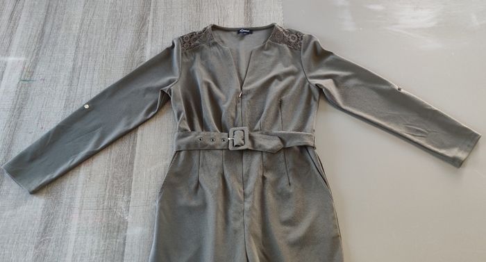 Combinaison femme Squitos taille 38 verte chic ceinturée très bon état - photo numéro 7