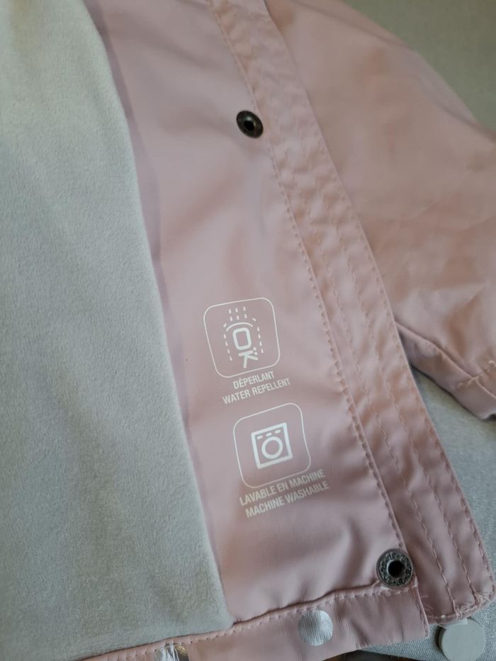 Beau blouson coupe-vent/pluie fille Okaïdi 4 ans rose/argenté très bon état - photo numéro 7
