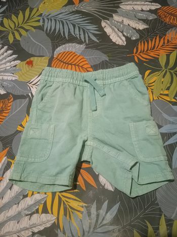 Short vert garçon KIABI - 4 ans