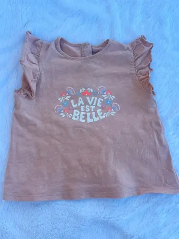 Tee shirt