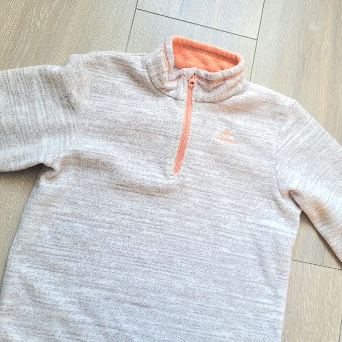 Pull polaire gris blanc. Fille 8 ans. Marque Decathlon - photo numéro 2