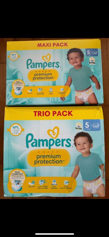 2 cartons de couches Pampers  taille 5