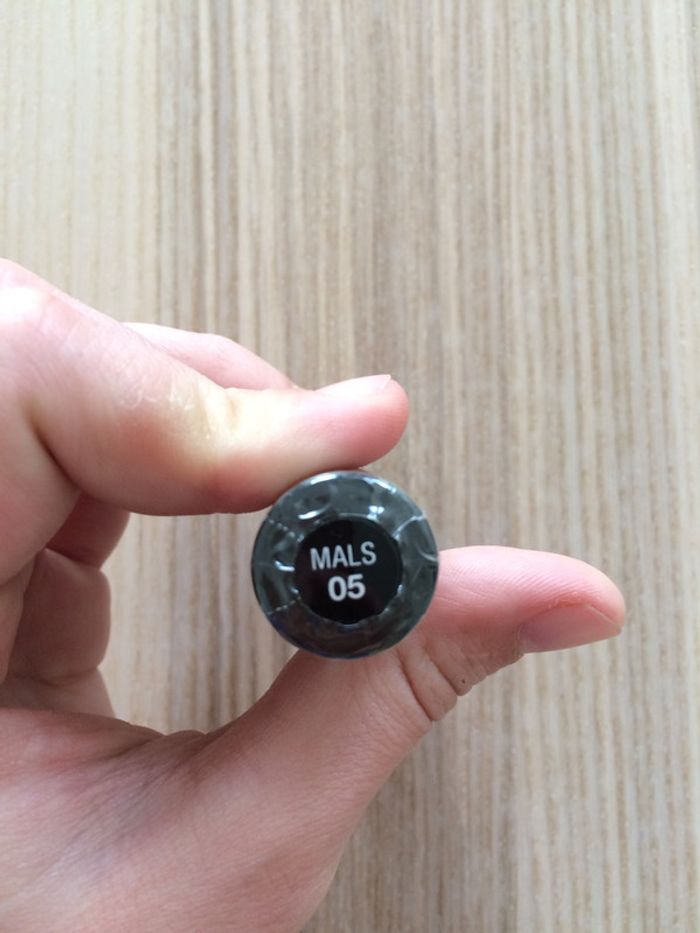 Rouge à lèvres violet NYX - photo numéro 2