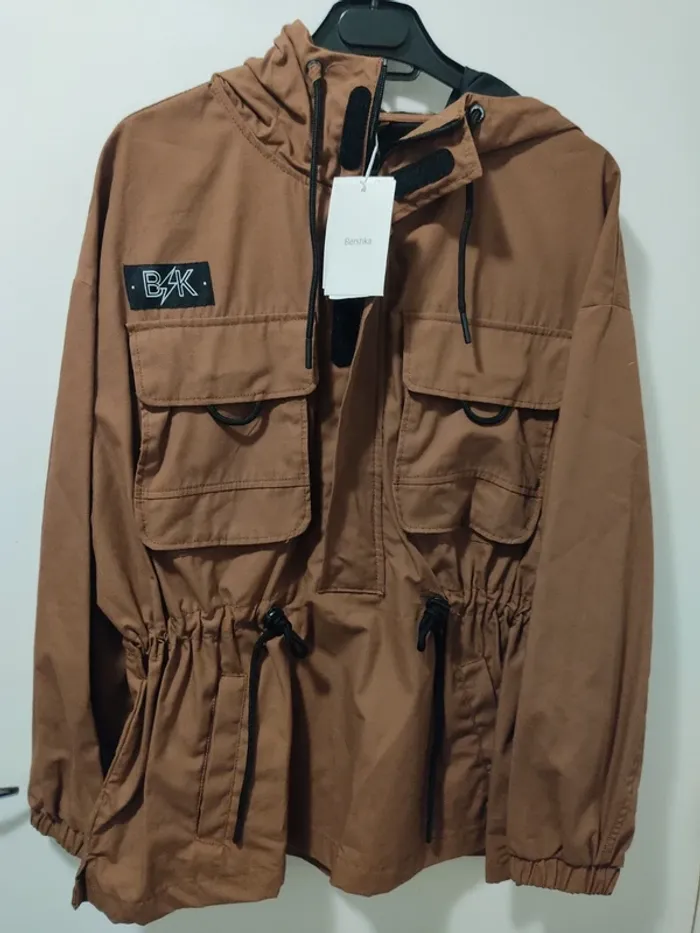 Veste à capuche Bershka neuf - photo numéro 4