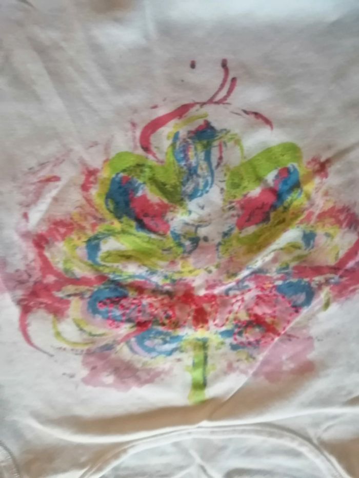 🌸Top blanc péplum sans manches à imprimés Taille 36 "Guess" 🌸 - photo numéro 4