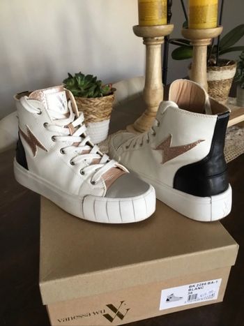 Baskets Vanessa Wu