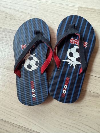 Tongs enfant – pointure 28/29 – thème foot ⚽