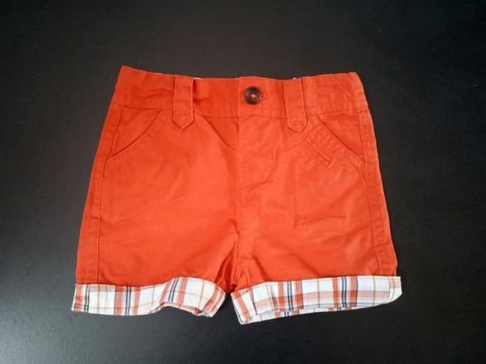 Short Tape à l'œil 9 mois