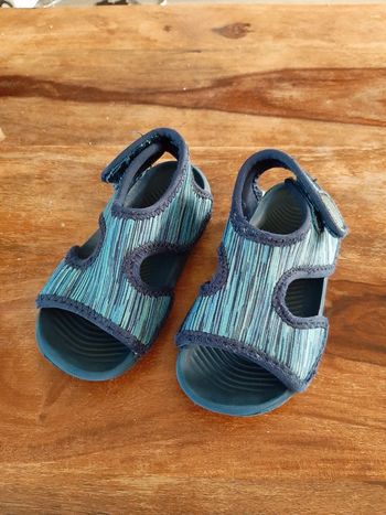 Chaussures garçon taille 25