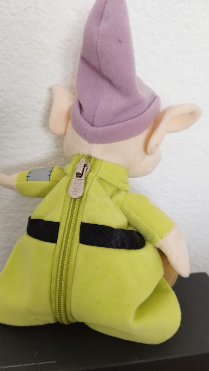 Simplet peluche Blanche Neige Et Les 7 nains Disney plush Dopey Cucciolo - photo numéro 2