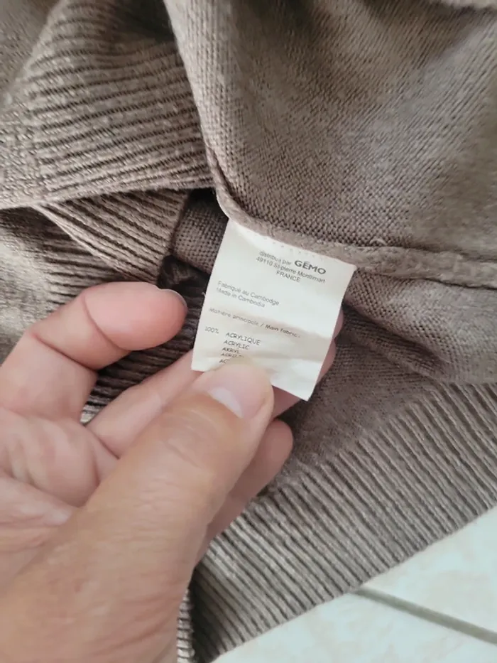 Pull taille s - photo numéro 3