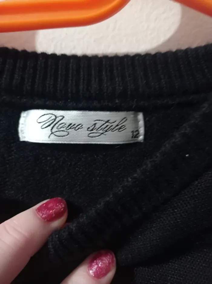 Pull noir recouvert de tulle - photo numéro 5