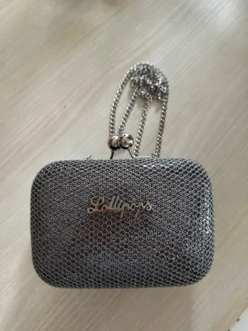 Sac pochette tendance jamais utilisé NEUF