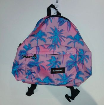 Sac Eastpak rose à motifs, neuf