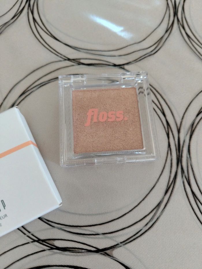 Illuminateur en poudre Floss complètement neuf - photo numéro 2