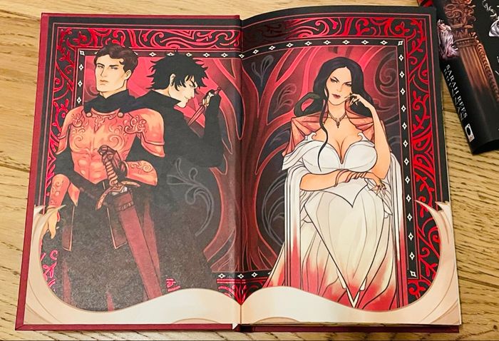 Exclusive limited edition Fairyloot Long Live Evil - photo numéro 10