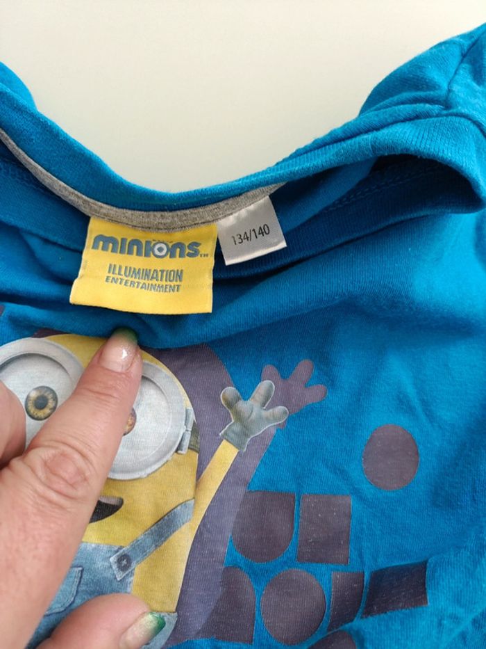 T-shirt les minions unique 134/140 8-10 ans - photo numéro 3