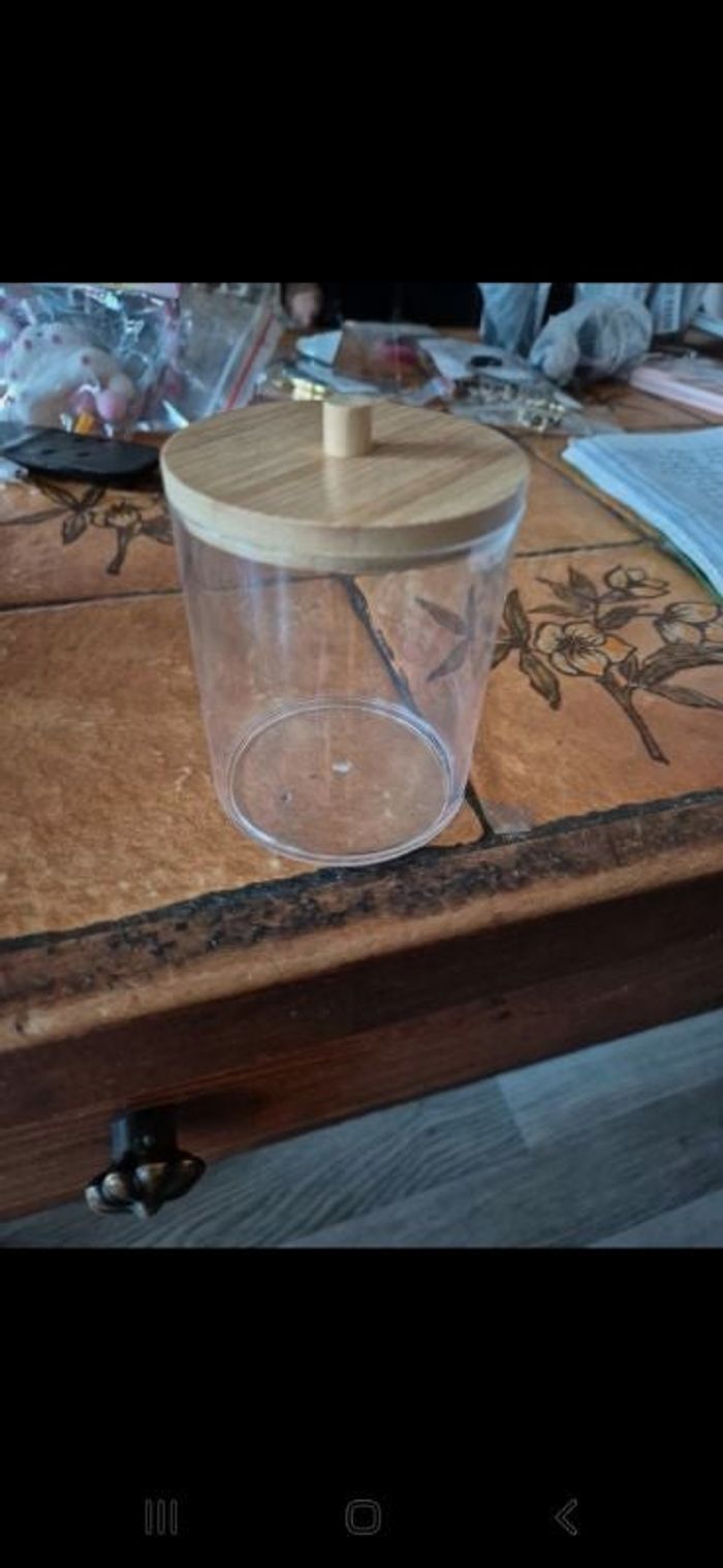 Rangement pour coton démaquillant