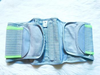 Ceinture de maintien lombaire avec renforts

🖤