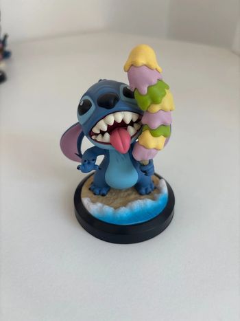 Figurine stitch