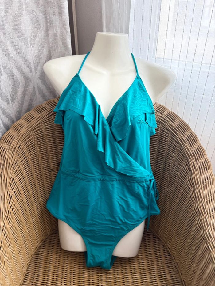 Maillot de bain turquoise - taille 40/L - en très bon état - peu portée