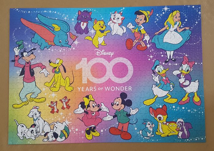 Puzzle DISNEY 1100 p "100 ans " complet - photo numéro 2