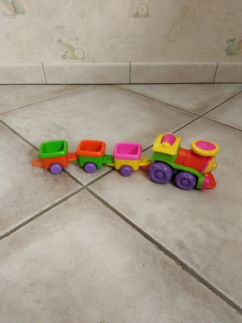 Petit train avec wagon