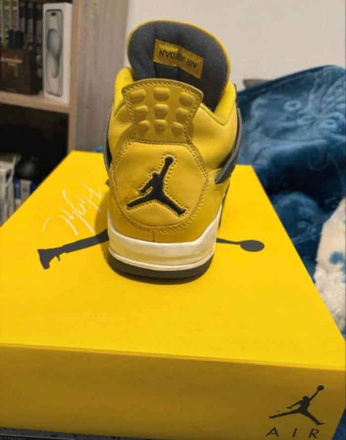 Jordan 4 Lightning - photo numéro 8