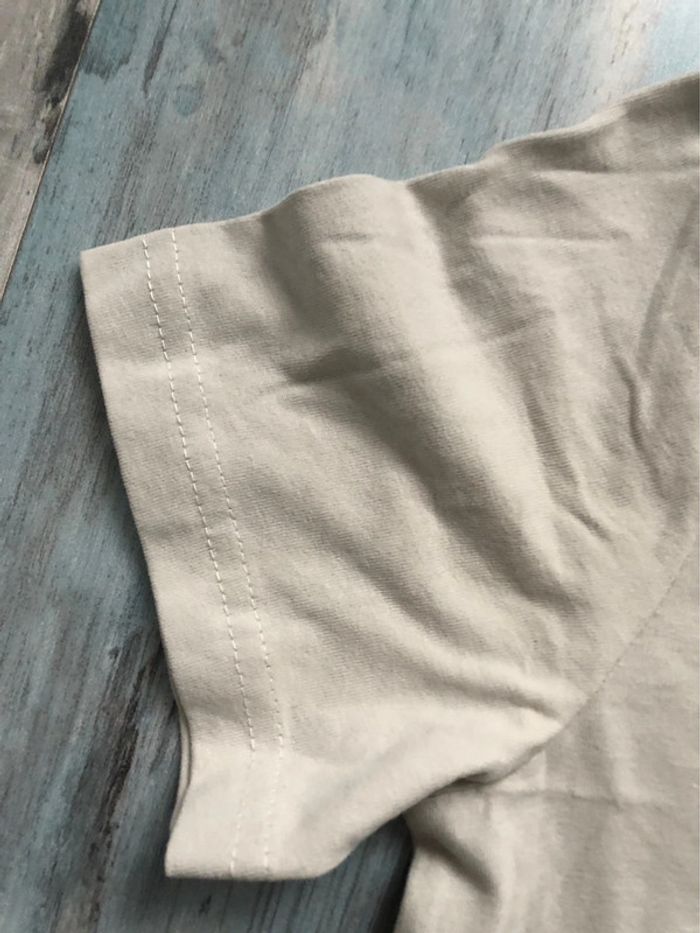 Tee-shirts neufs - photo numéro 4