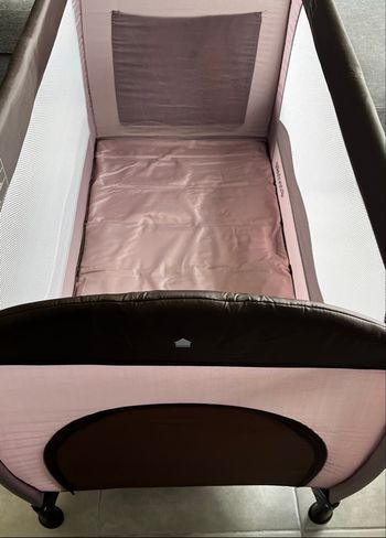 Lit parapluie bébé - lit de voyage pour enfant Tectake