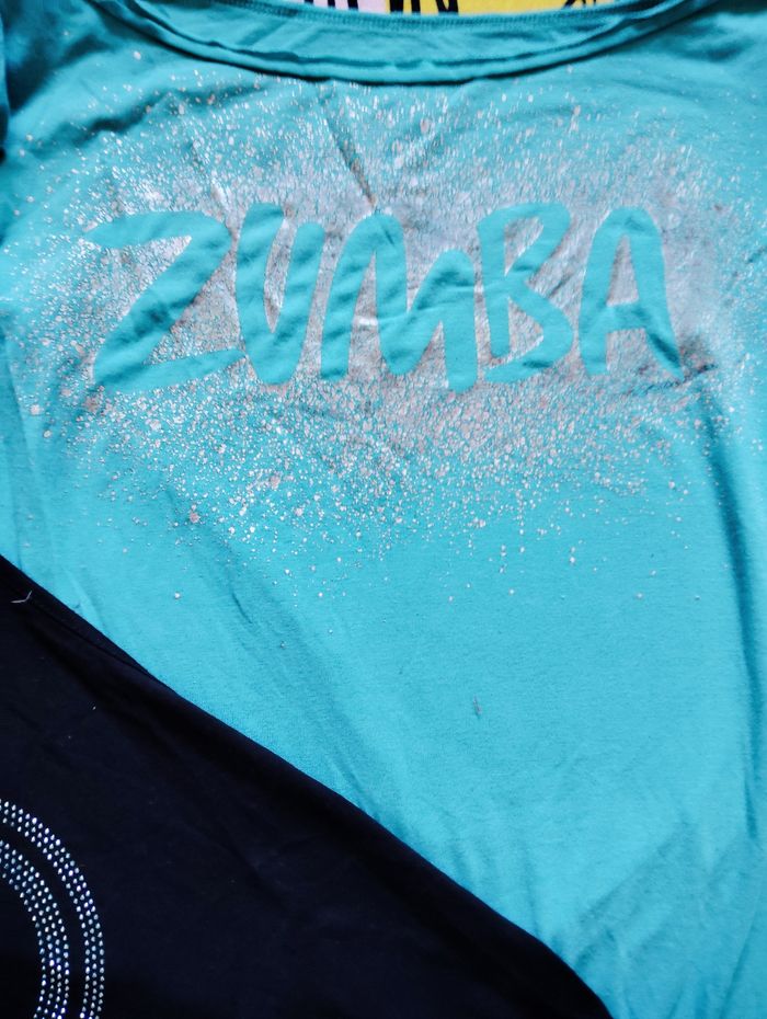 Lot Zumba S short débardeur brassière ensemble - photo numéro 3