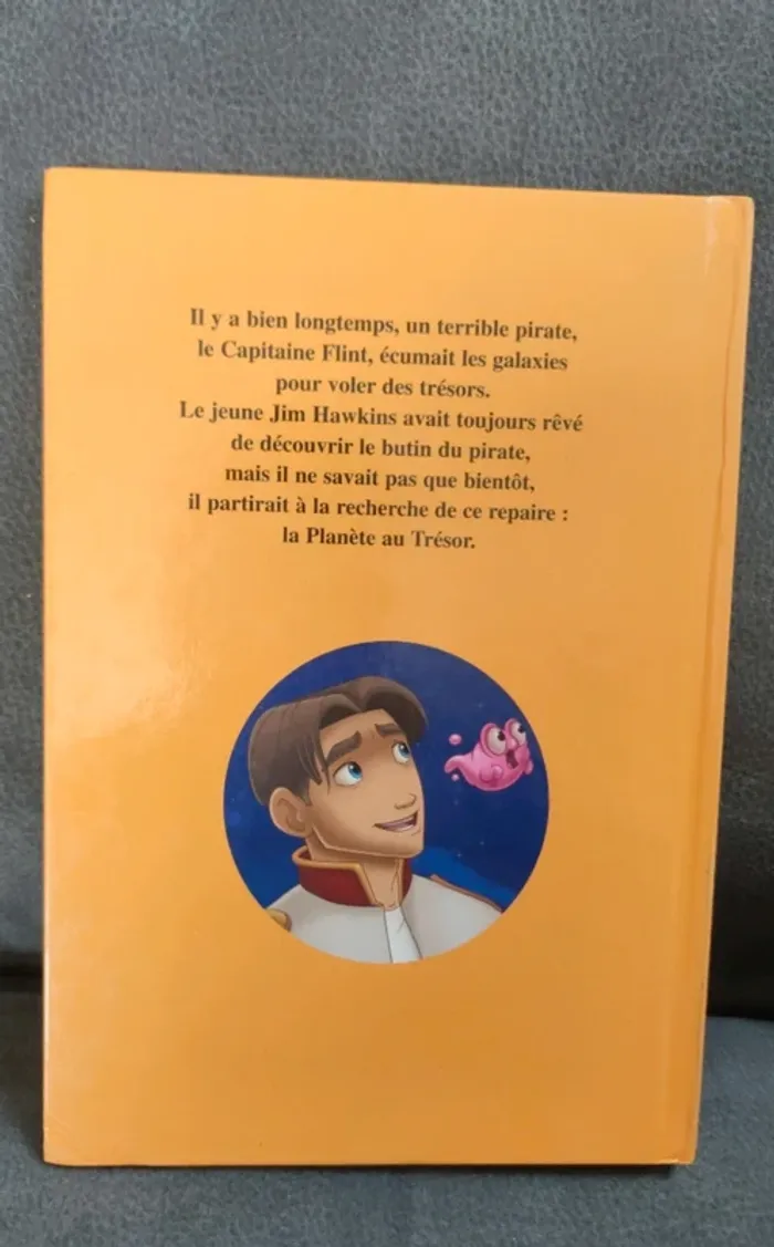 Disney présente la planète au trésor mickey club du livre - photo numéro 2