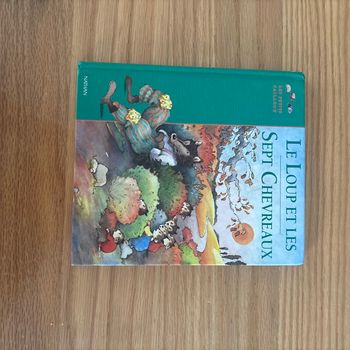 Livre le loup et les sept chevreaux