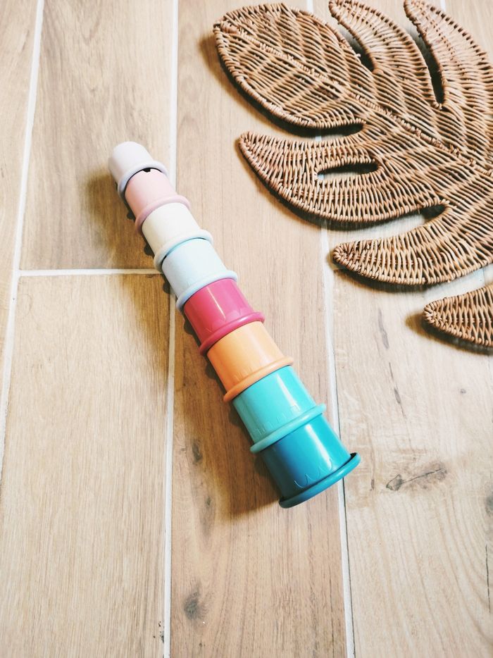 🐱Lot de 8 Plots/ gobelets gigognes en plastique à emboîter dessins animaux