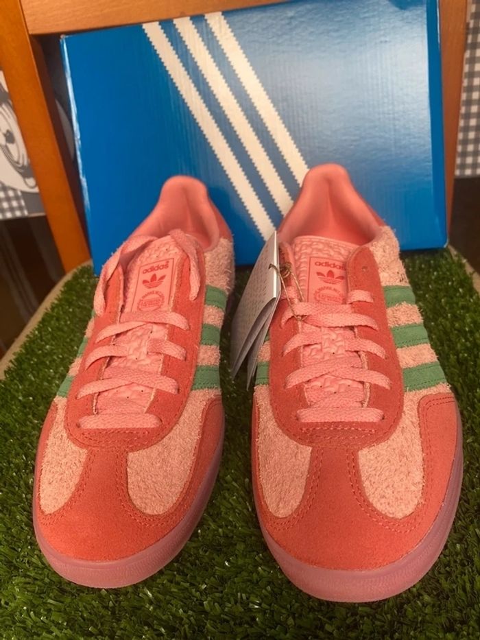 Adidas Gazelle Indoor Semi pink Spark Preloved Scarlet - photo numéro 4