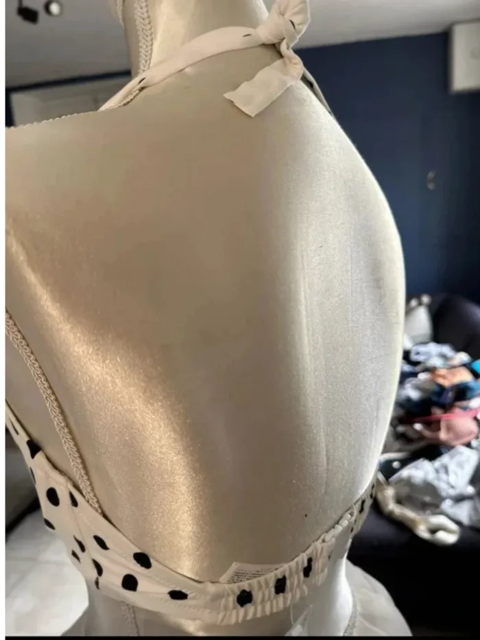 👙 Haut de maillot de bain Etam à pois – Neuf avec étiquette - photo numéro 3