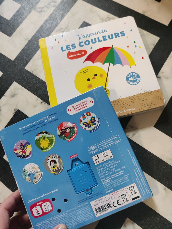 Lot de 2 livres sur les couleurs Auzou et Gallimard - photo numéro 2