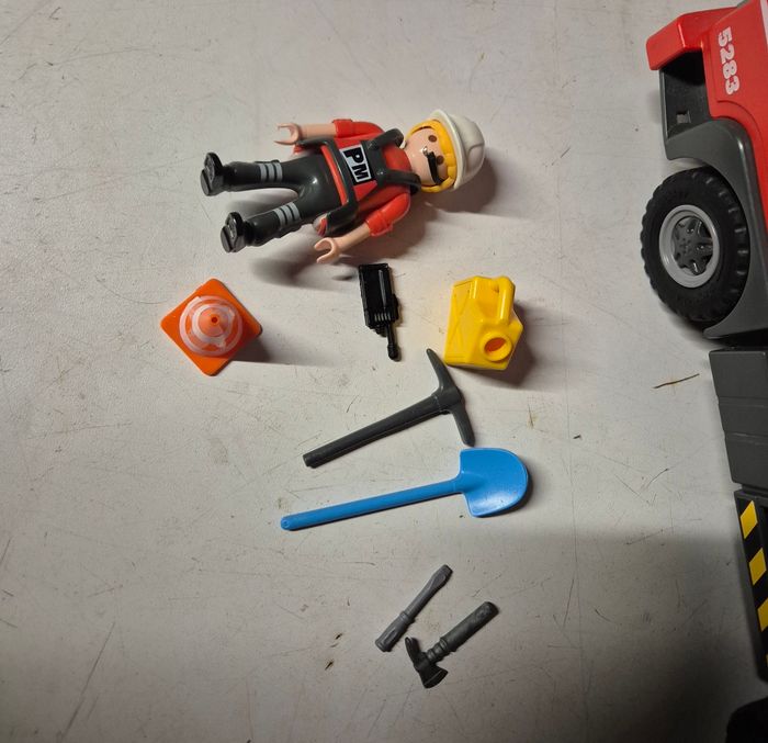 Playmobil 5283 camion benne de chantier avec ouvrier action city - photo numéro 3