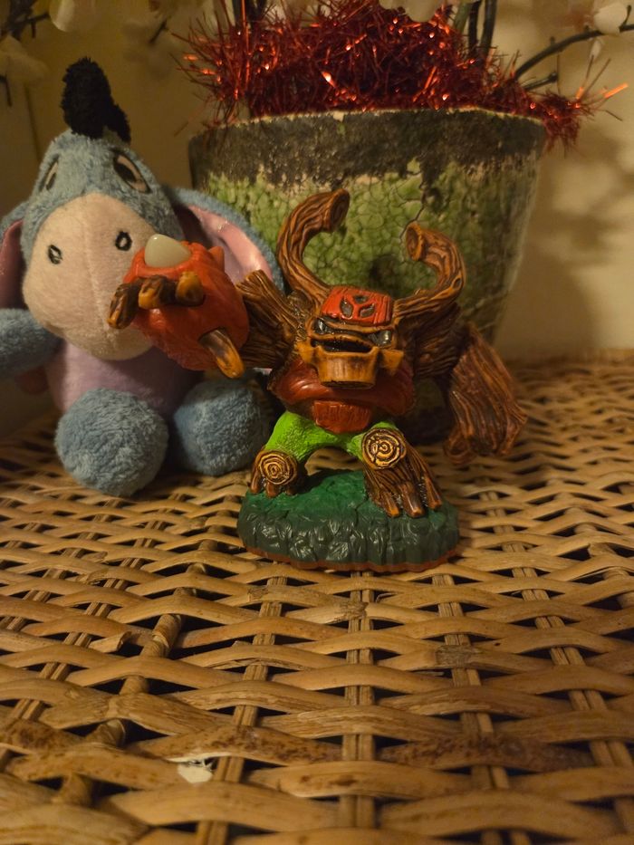 💜Figurine skylanders giant tree rex