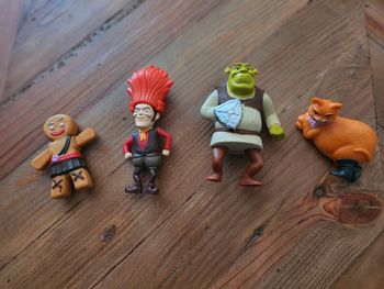 Lot 4 figurines Shrek avec pain d'épice le chat shrek et le méchant  Dreamworks