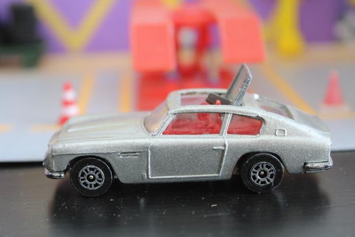 Corgi Aston Martin DB6 - photo numéro 2