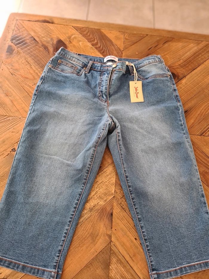 Jeans court