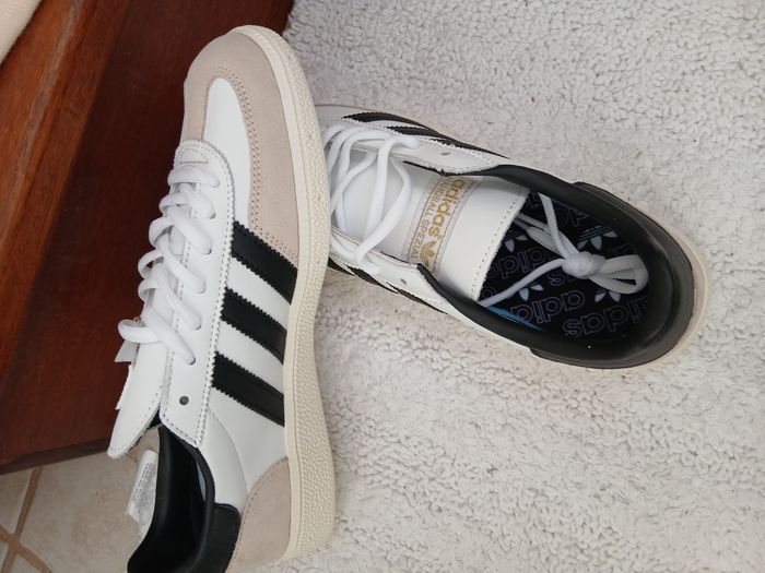 Paire de baskets Adidas spézial beiges/blanc T41 neuves - photo numéro 6
