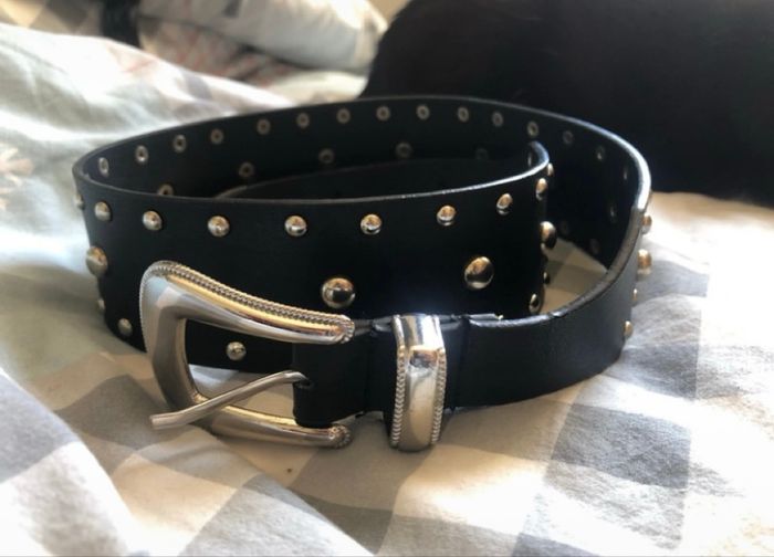 Ceinture à clous
