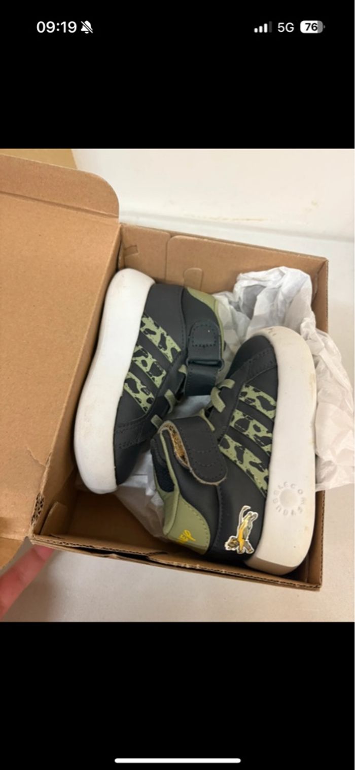 Basket adidas Disney roi lion - photo numéro 2