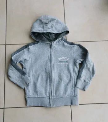 Sweat gilet zippé domyos 6 ans