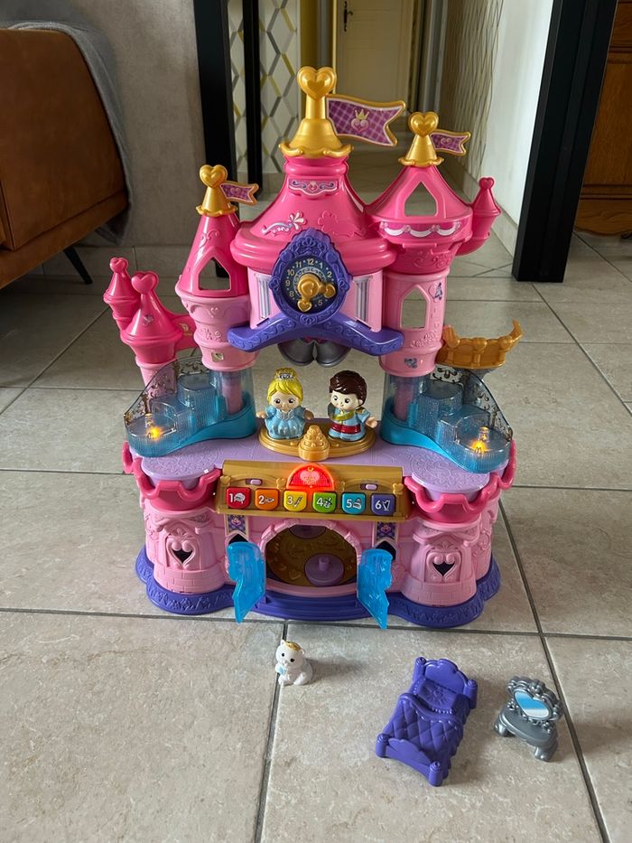 Lot  jouet  tut tut copain