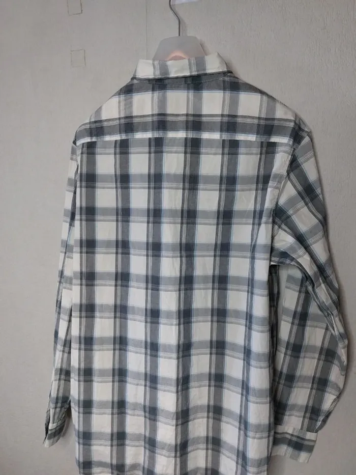 Chemise a carreaux " Pierre Cardin" - photo numéro 2